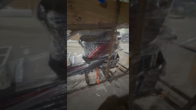 Трех-колесный электроскутер отправляется Клиенту в Россию