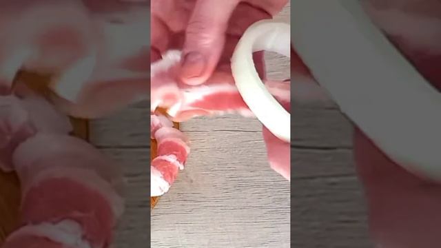 Луковые кольца в беконе #накухнеуланы