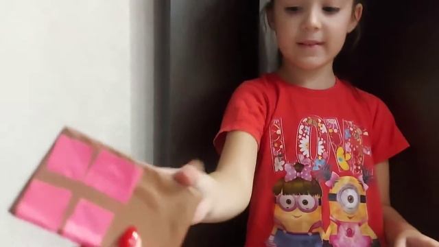 #игра в #магазин. Милана слепила    #сладости  из #playdoh