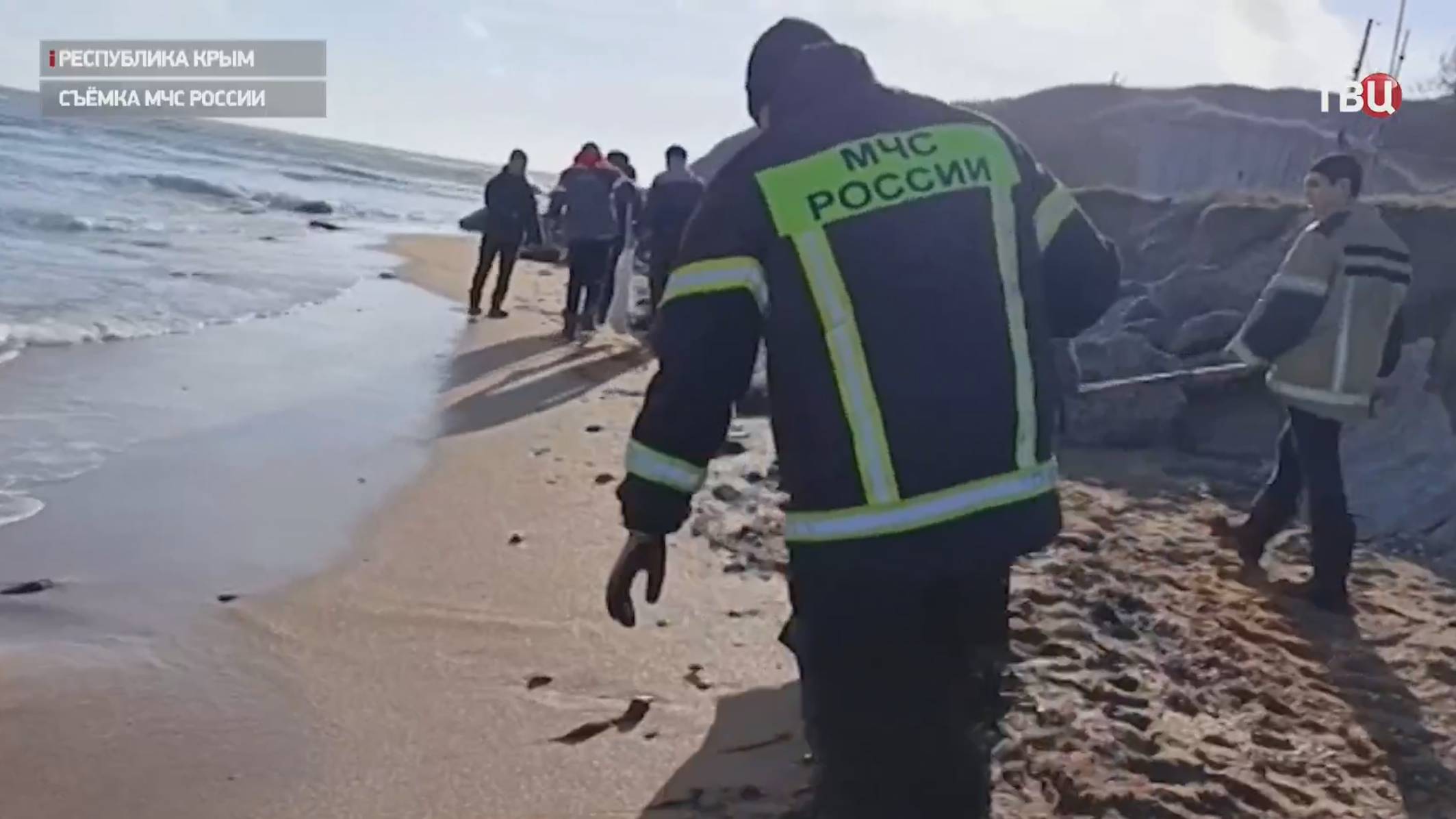 Продолжаются работы по очистке побережья Анапы / События на ТВЦ