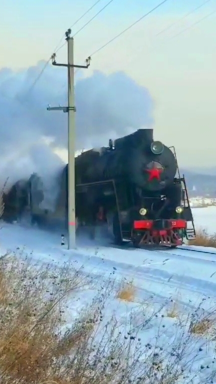 Наш крутой ПАРОВОЗ 😎🚂🚂🚂