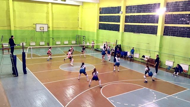Радкевич Ксения методично расстреливает линию соперников!