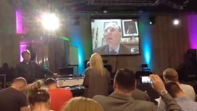 Видео - созвон с Питером Дэниэлсом.