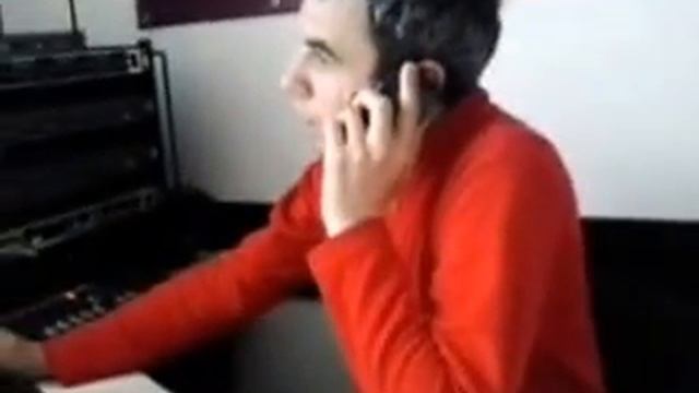Пэй, еу вынд камазул де пе стоянкэ