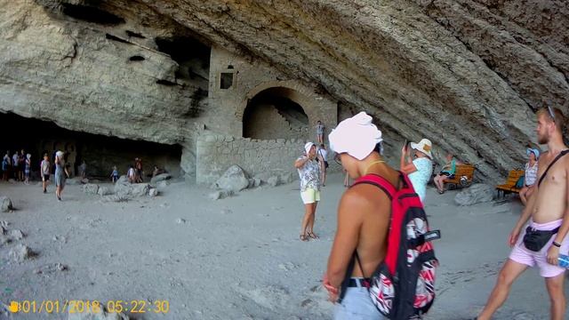 Грот Галицина.