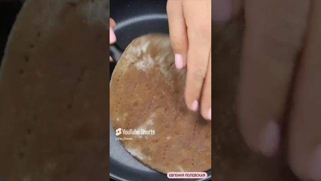 Торт на сковороде! Шоколадно-медовый торт без духовки!