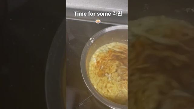Samyang carbonara 🍜 korea noodles #shorts #food #korea #fire #noodles #라면