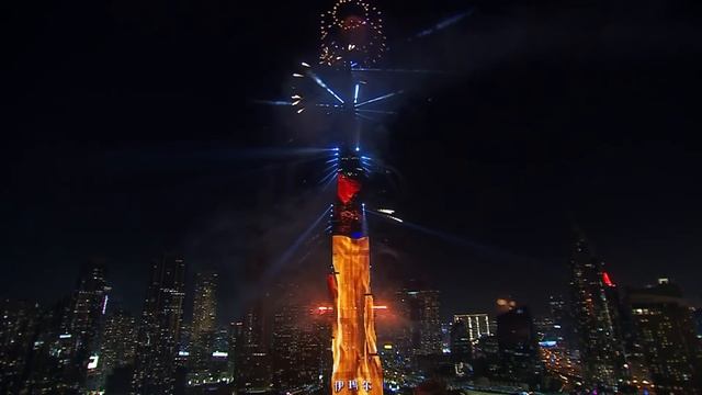 Dubai Burj Khalifa 2025 fireworks 1080p Салют новогодний на башне Бурдж Халифа в Дубае
