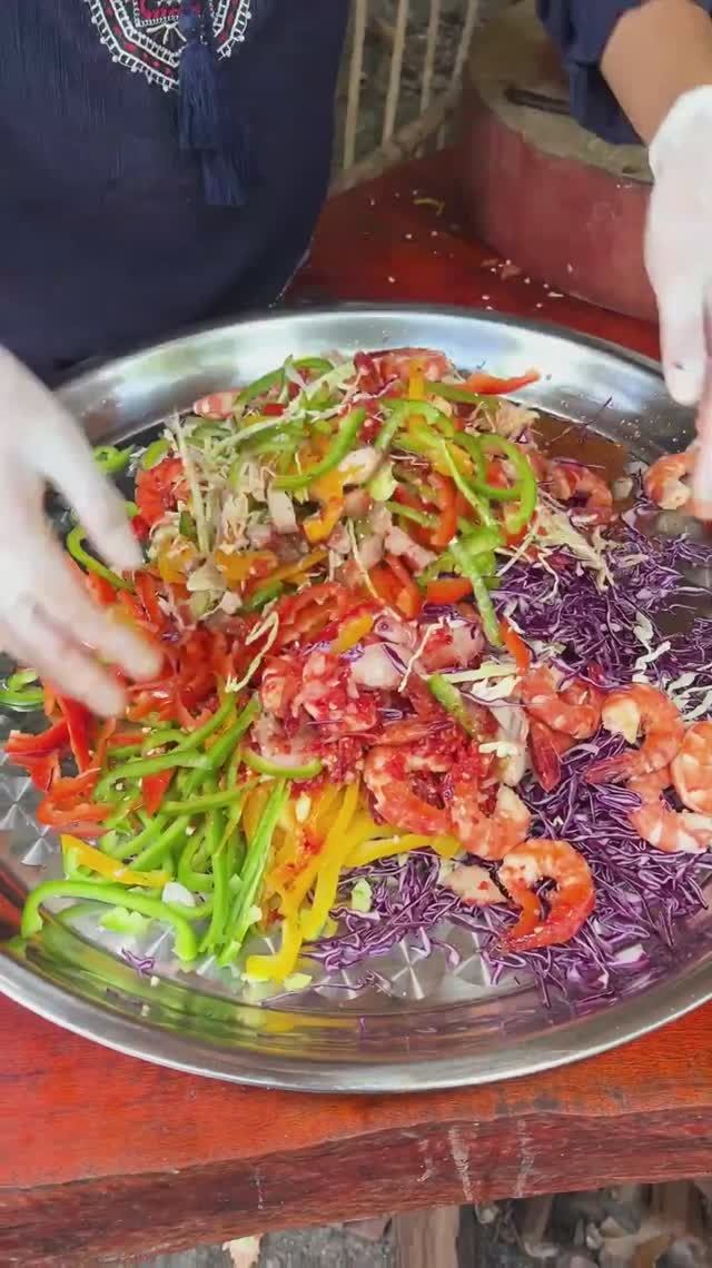 Салат с тигровыми креветками #Тигровые креветки #Салат с креветками #Салаты для длинного видео 👆 [(