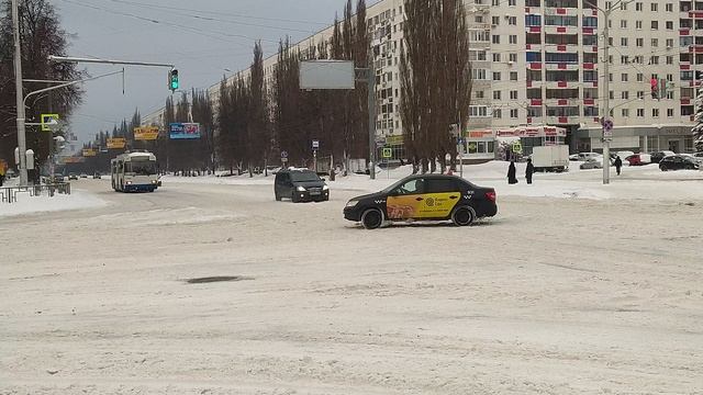 10 ктра . уфа башкирия 1 января 2025 прогулки по городу. блог уфимца. смотрите .новый год 2025