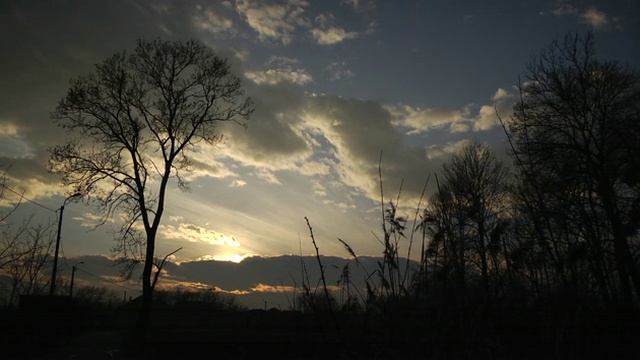 Закат. Горы...