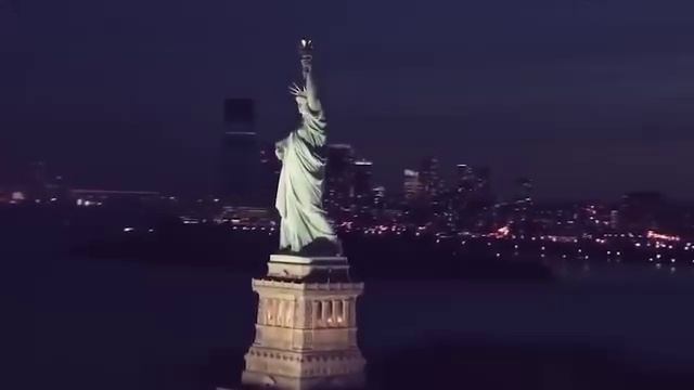 QUI DÉTIENT LE POUVOIR DU MONDE ENTIER ?