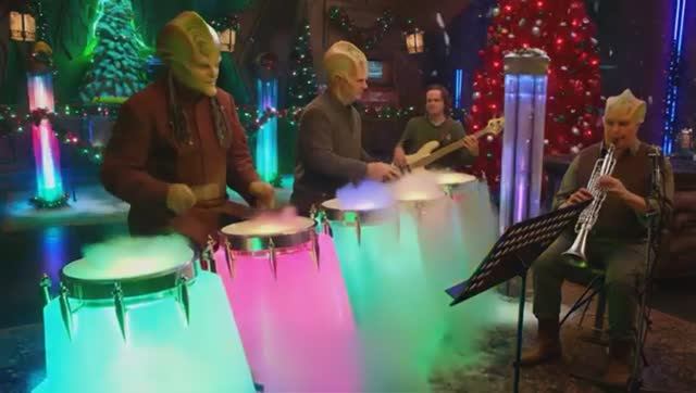 'Cantina Band Christmas' - #starwars #christmas