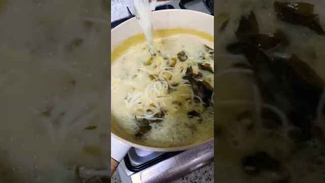 Rice Noodle Soup With Seaweeds For Your Baby. #baby #babyfood #babyfoodrecipe #babyfoodidea #shorts