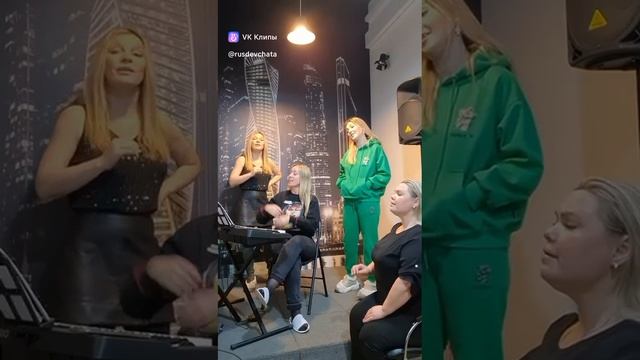 Вокальный квартет "ДЕВЧАТА"
"По Ангаре" муз. А. Пахмутова сл. Н. Добронравова