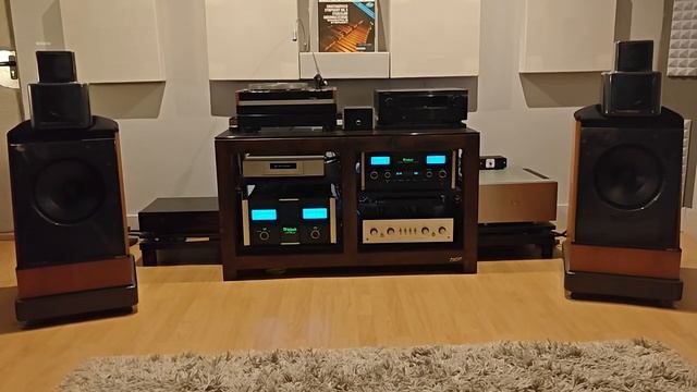 KEF 105 EVO II, McIntosh & Henry Mancini