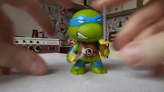 Черепашки-ниндзя! Обзор фигурки Leonardo.