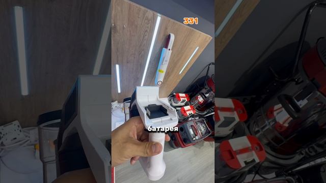 Фабрика пылесосов различных моделей. На один подходит аккумулятор от #makita