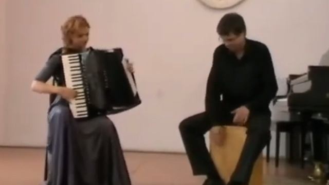 Невероятный.. Полетный.. Румынский «Мартовский хоровод». Эксперимент с кахоном!