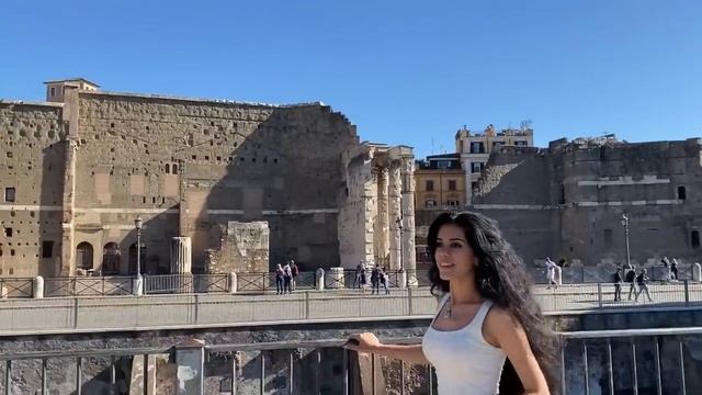 Elena Yerevan - L'Italiano🇮🇹
