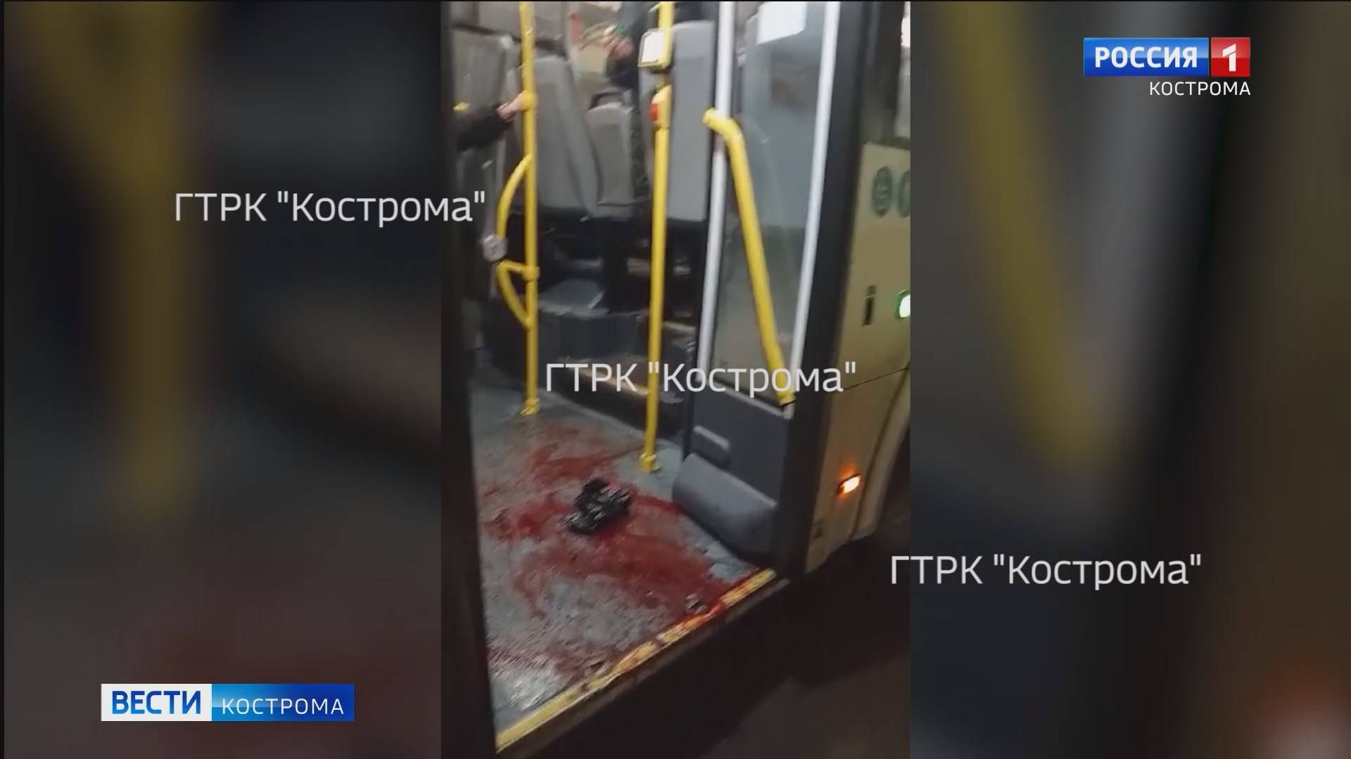 Пассажирка села на нож в костромском автобусе и едва не погибла