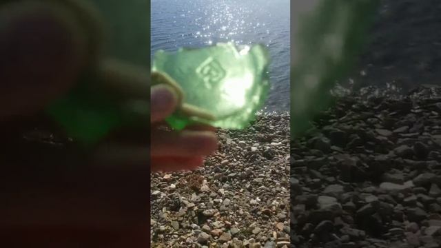Через стекло