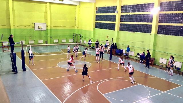 Кривущенко Алена забивает сложный мяч!