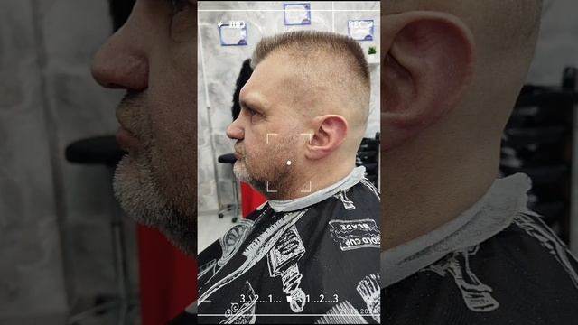Стрижка:Площадка+фейд 
Мастер:Олег Насруллайевич