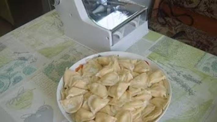 Вареники на пельменнице
