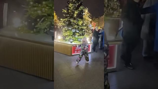На новогодней прогулке
"#Россия #Москва
