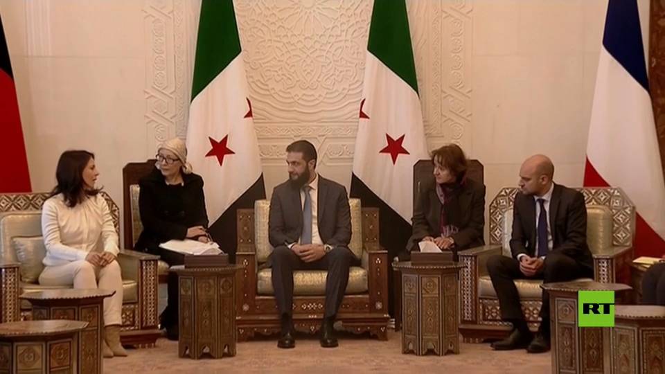 أحمد الشرع يلتقي مع وزير الخارجية الفرنسي جان نويل بارو ونظيرته الألمانية أنالينا بيربوك في دمشق