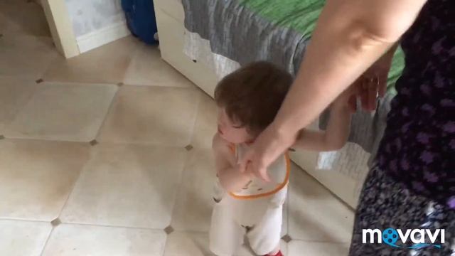 Алиса танцует под 5-ю Шостаковича в исполнении Бернстайна по Mezzo