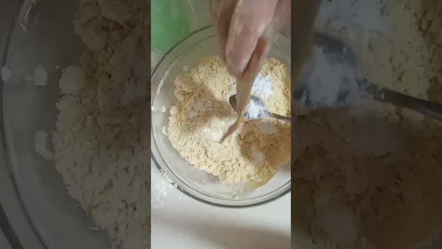 muraveynik shirinligi uchun xamir tayyorlash jarayoni