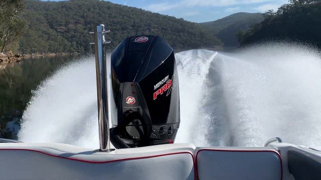 Mercury ProXS V8 Outboard early morning WOT Run -  Perfect Glassout