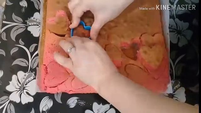 Şokoladlı kek. Özəl günlərinizçün gözəl görüntülü ürək keksi. Kalp keki