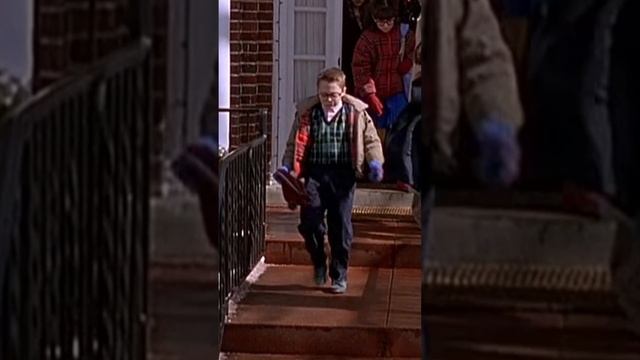 Вы знали что в фильме ОДИН ДОМА 2….
#shorts #одиндома #одиндома2 #маколейкалкин #джопеши #кино