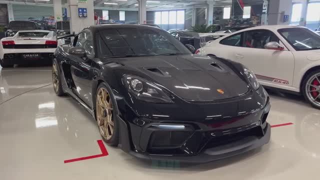 Porsche 718 Cayman GT4 RS 2024 - интерьер и экстерьер