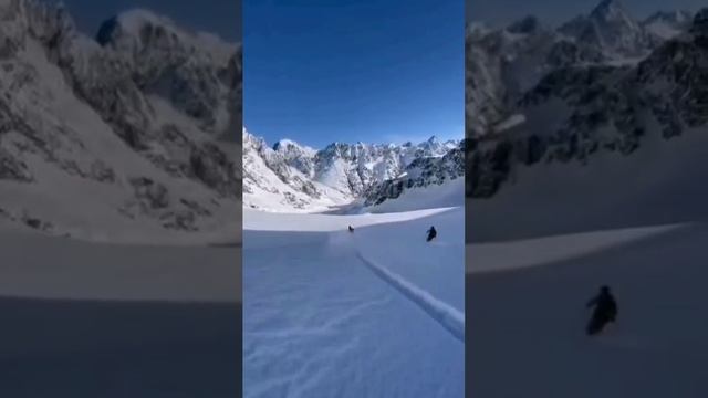 Из безгрешия крыла - стихотворение Александра Комиссарова