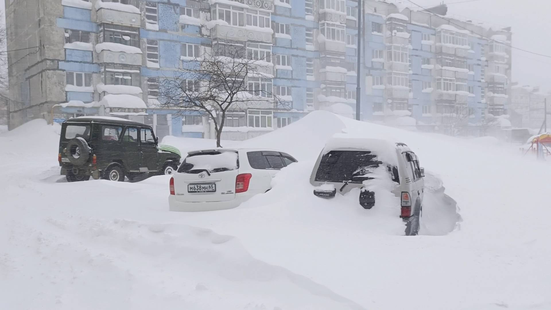 Метель и сильный ветер в Охе сохранятся 5 января