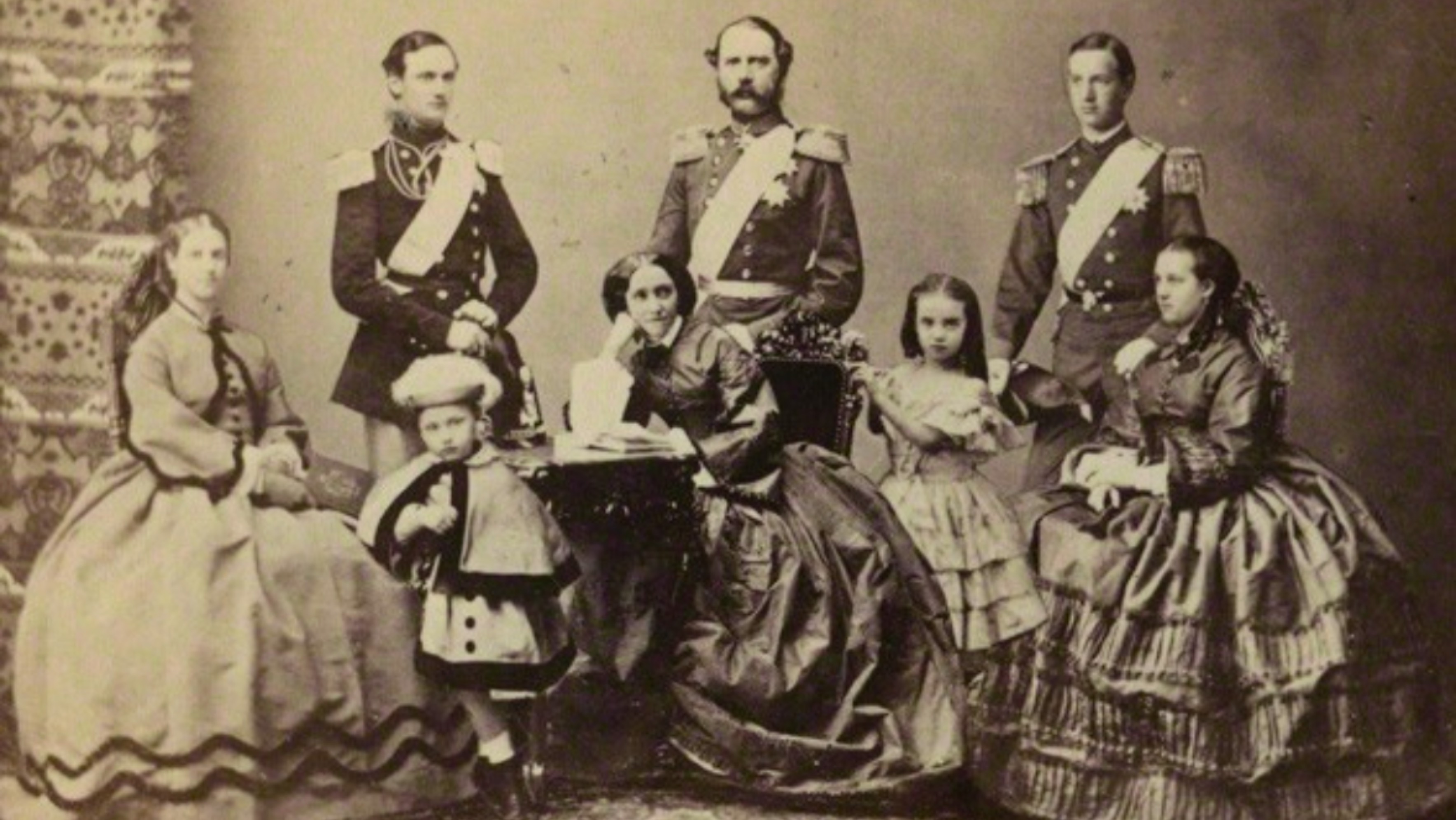 Тёща и тесть Европы - всех детей отправили на престол | Король и королева Дании