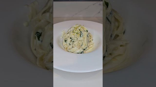 Indulge in this creamy and zesty Lemon Ricotta & Spinach Tagliatelle! 🍋✨#PastaLovers #dinnerideas