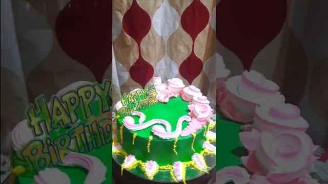 Green round cake #Shorts