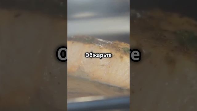 Салат с киноа и лососем !