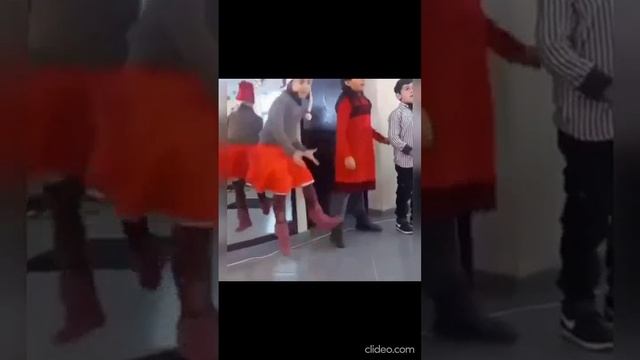 Когда звучит любимая песня