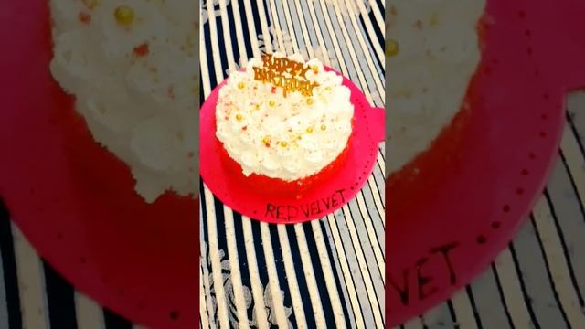 #Read velvet cake#Trending cake#Russian nozzle design#short#Viral#Video