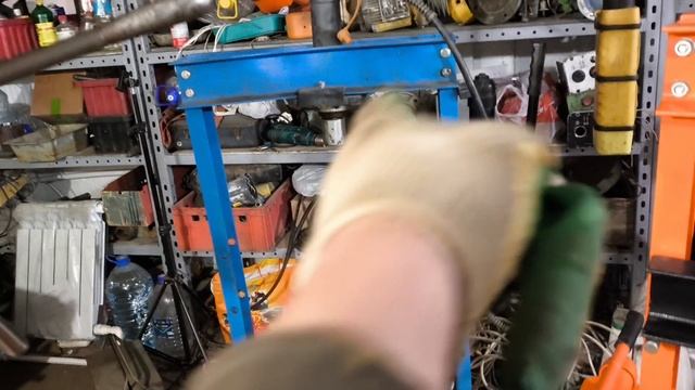Покупка гидравлического пресса для мастерской