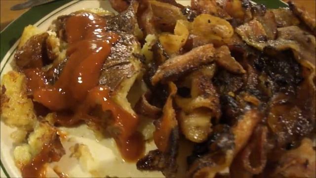 Walnut Creek Thick Sliced Double Smoke Bacon & Sriracha Ketchup on Home Fries