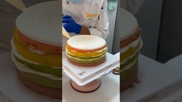 Cake Decoration Spread Cream[Surface] #shorts #clips #fyp #handmade #cakedecorating