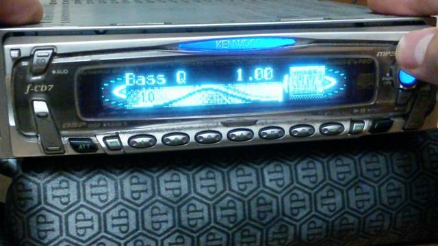 Kenwood f CD7 + RC 601j  AUX EQ mode, setting up the equalizer (part 1)