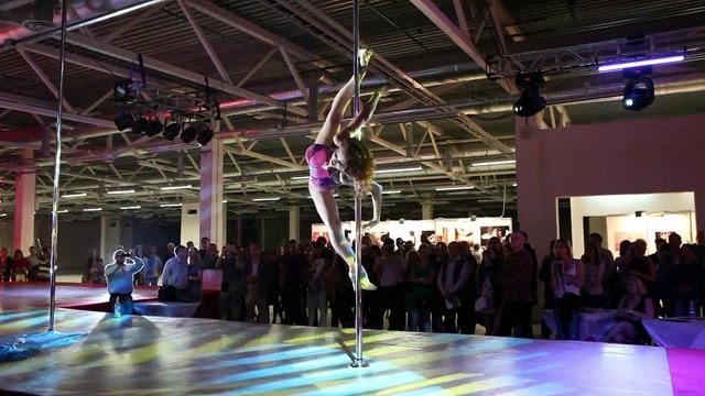 Эрика Яковлева -- TRASH на  Exotic & Pole Dance Show